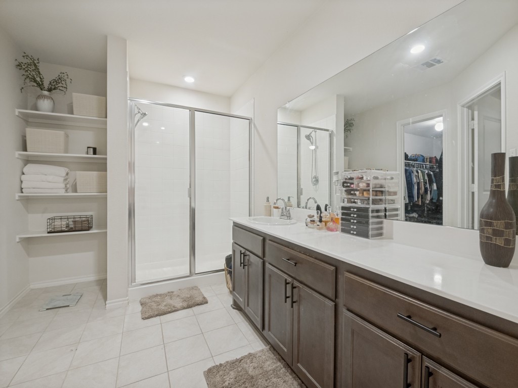 510 Woodhaven Drive Waxahachie TX 75165