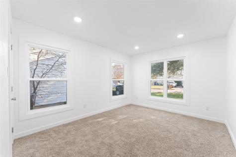 2661 Hudspeth Avenue Dallas TX 75216