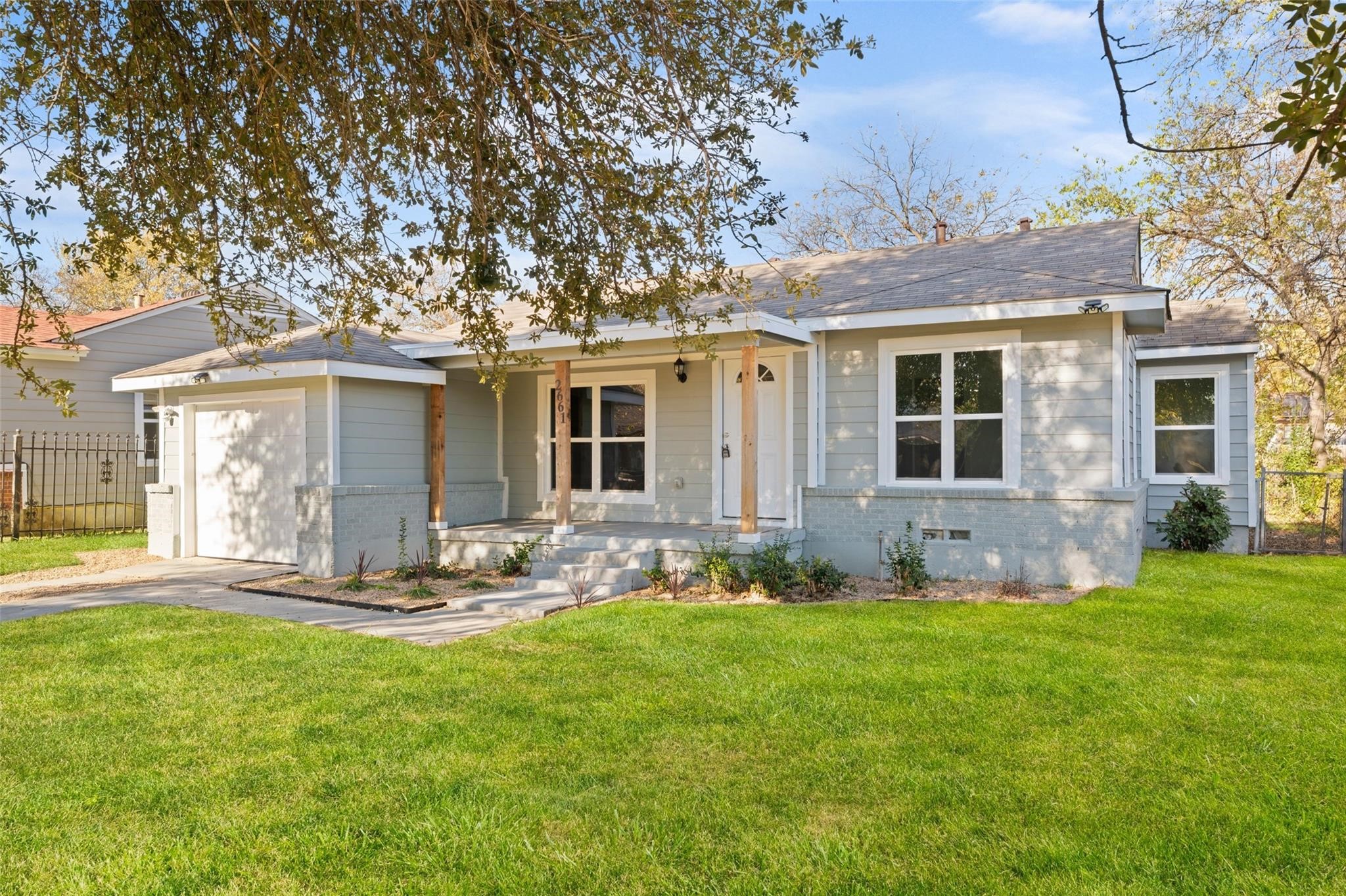 2661 Hudspeth Avenue Dallas TX 75216