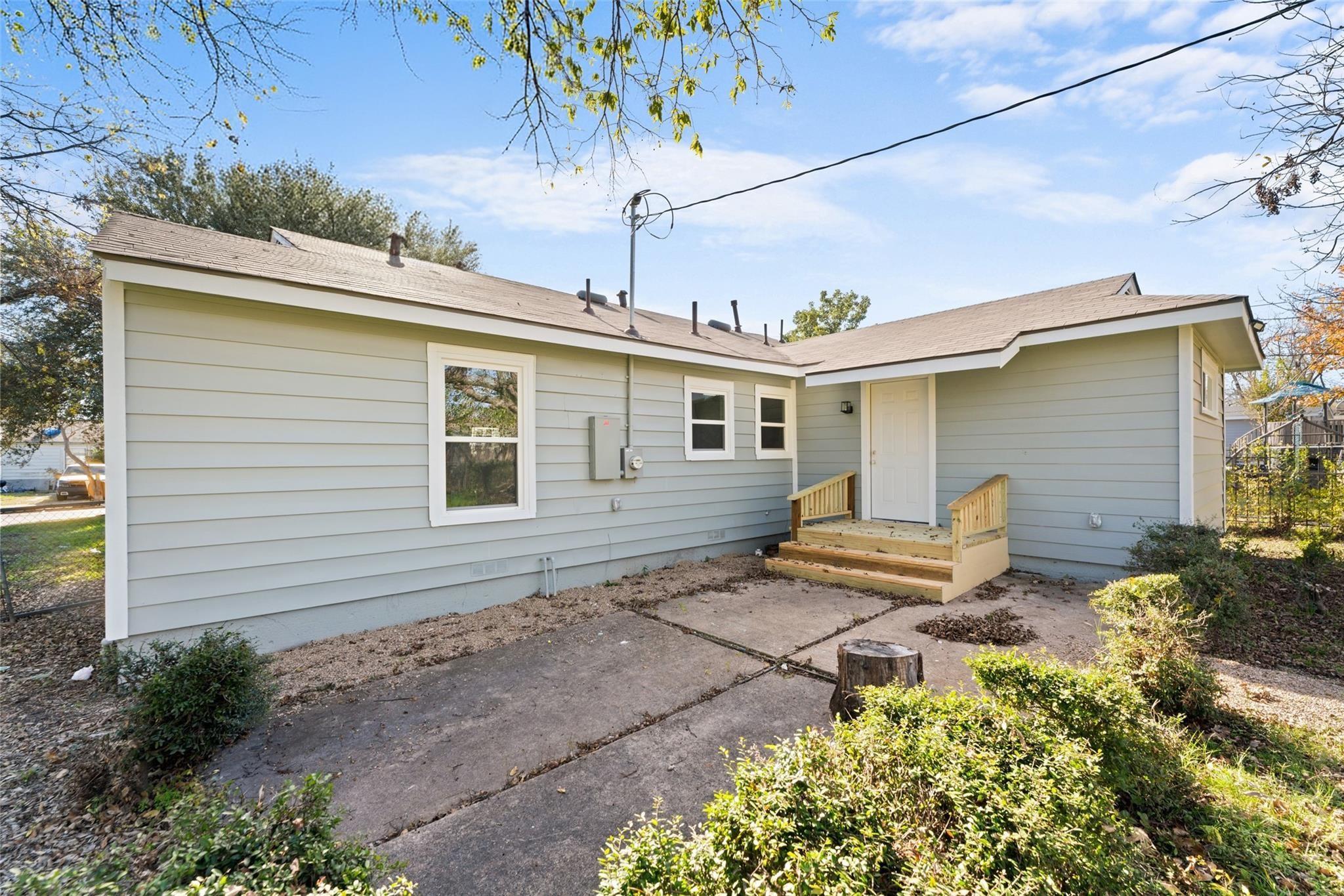 2661 Hudspeth Avenue Dallas TX 75216