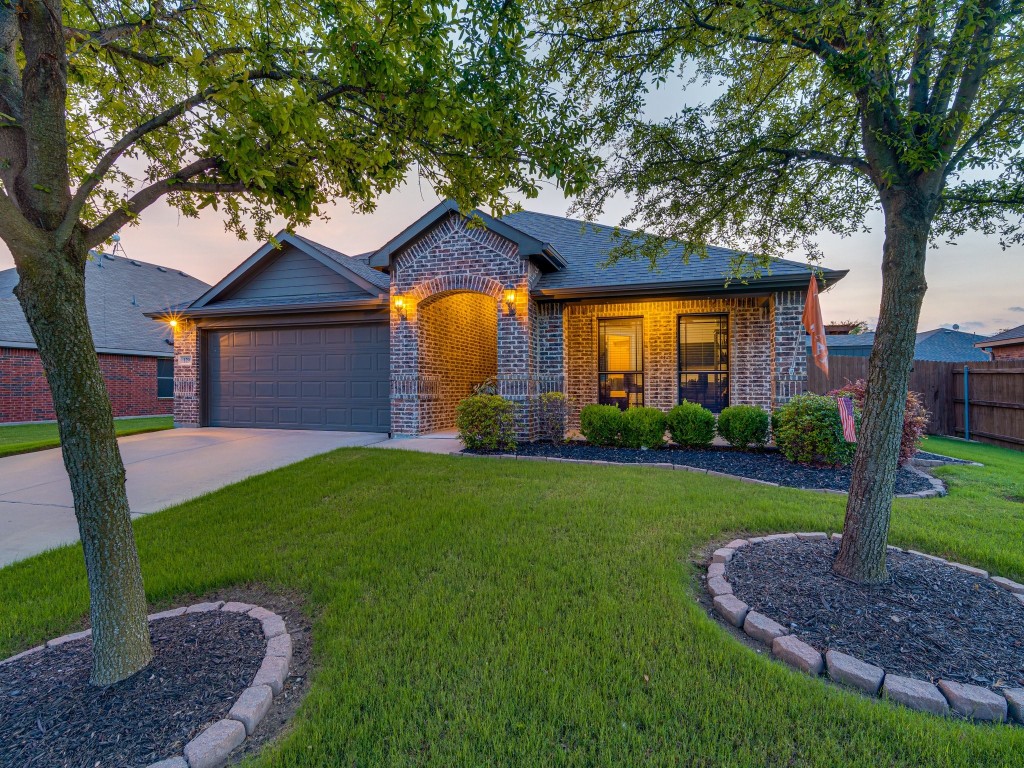 129 Liberty Way Waxahachie TX 75167