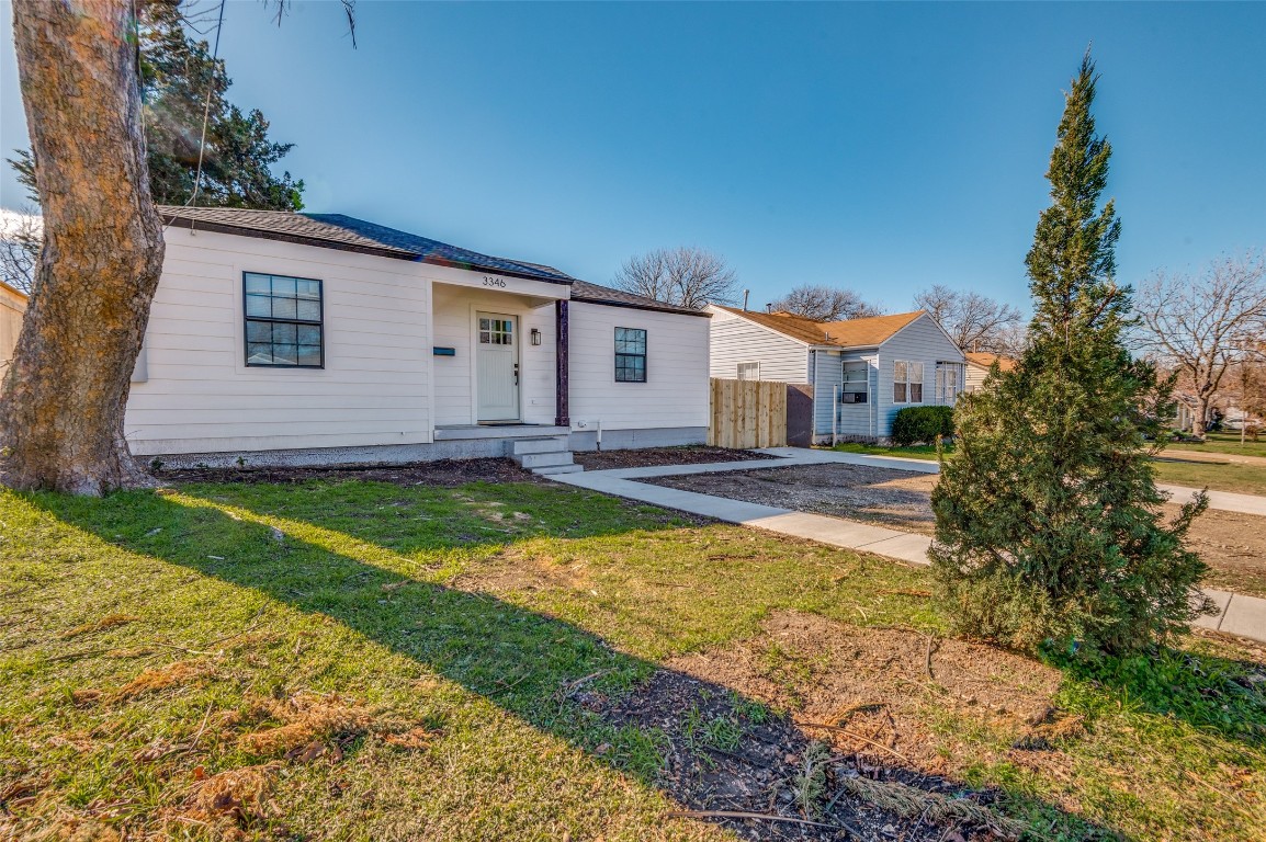 3346 Falls Drive Dallas TX 75211