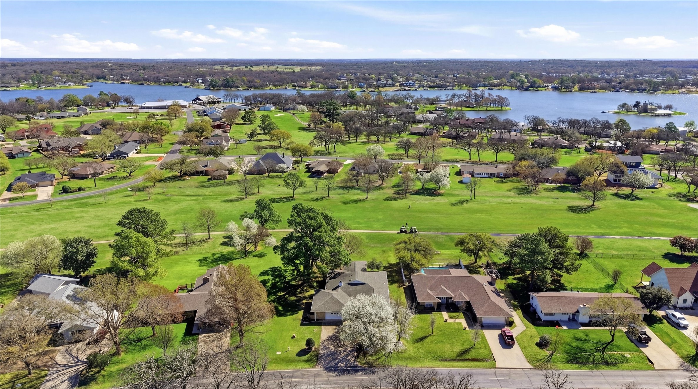 718 Kiowa Drive W Lake Kiowa TX 76240