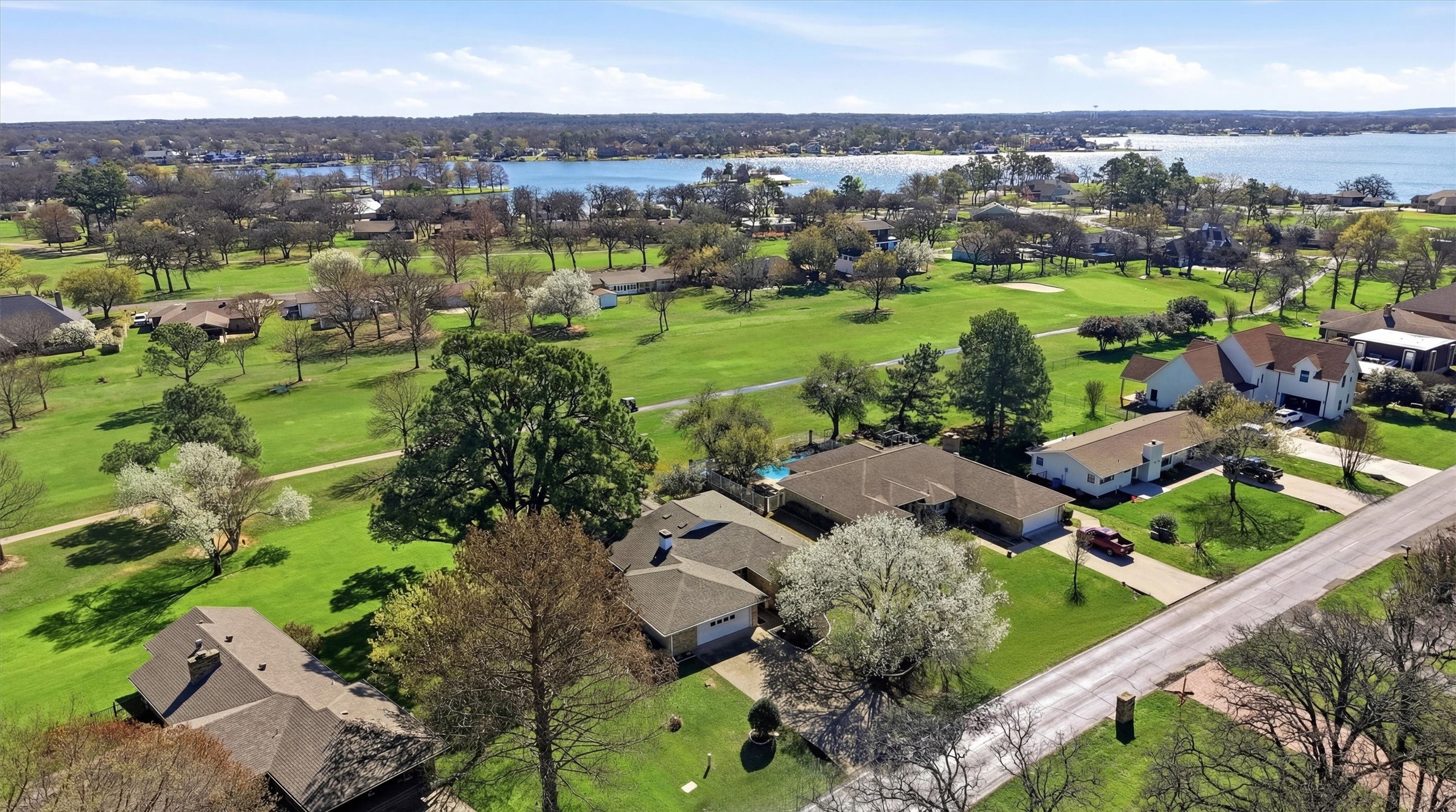 718 Kiowa Drive W Lake Kiowa TX 76240