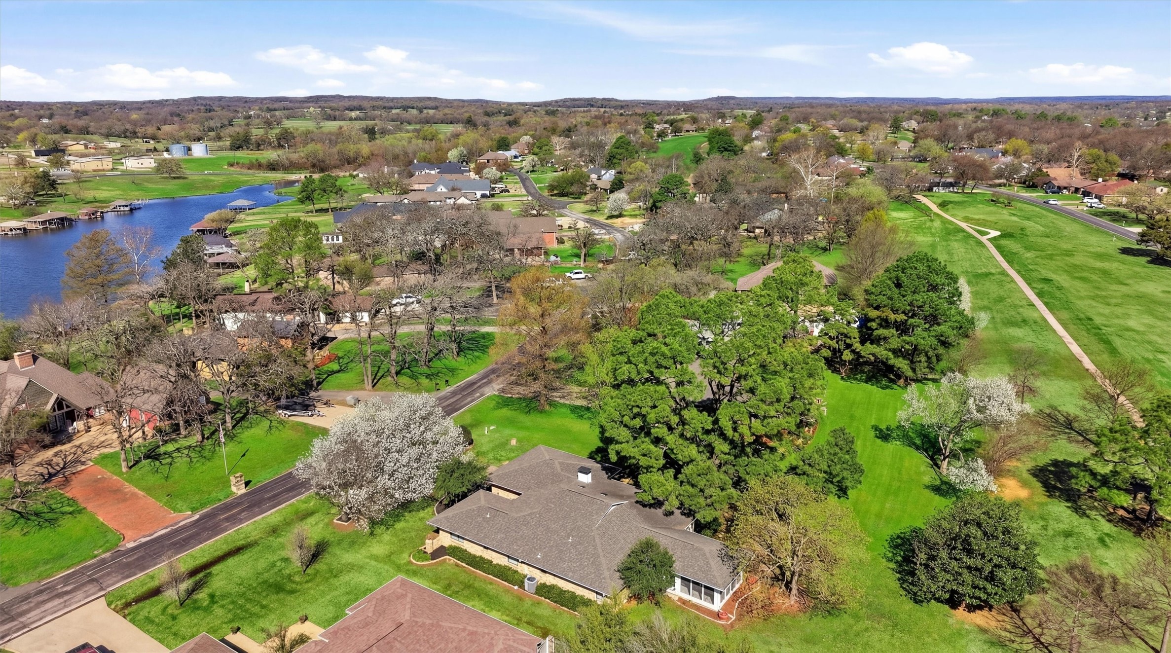 718 Kiowa Drive W Lake Kiowa TX 76240