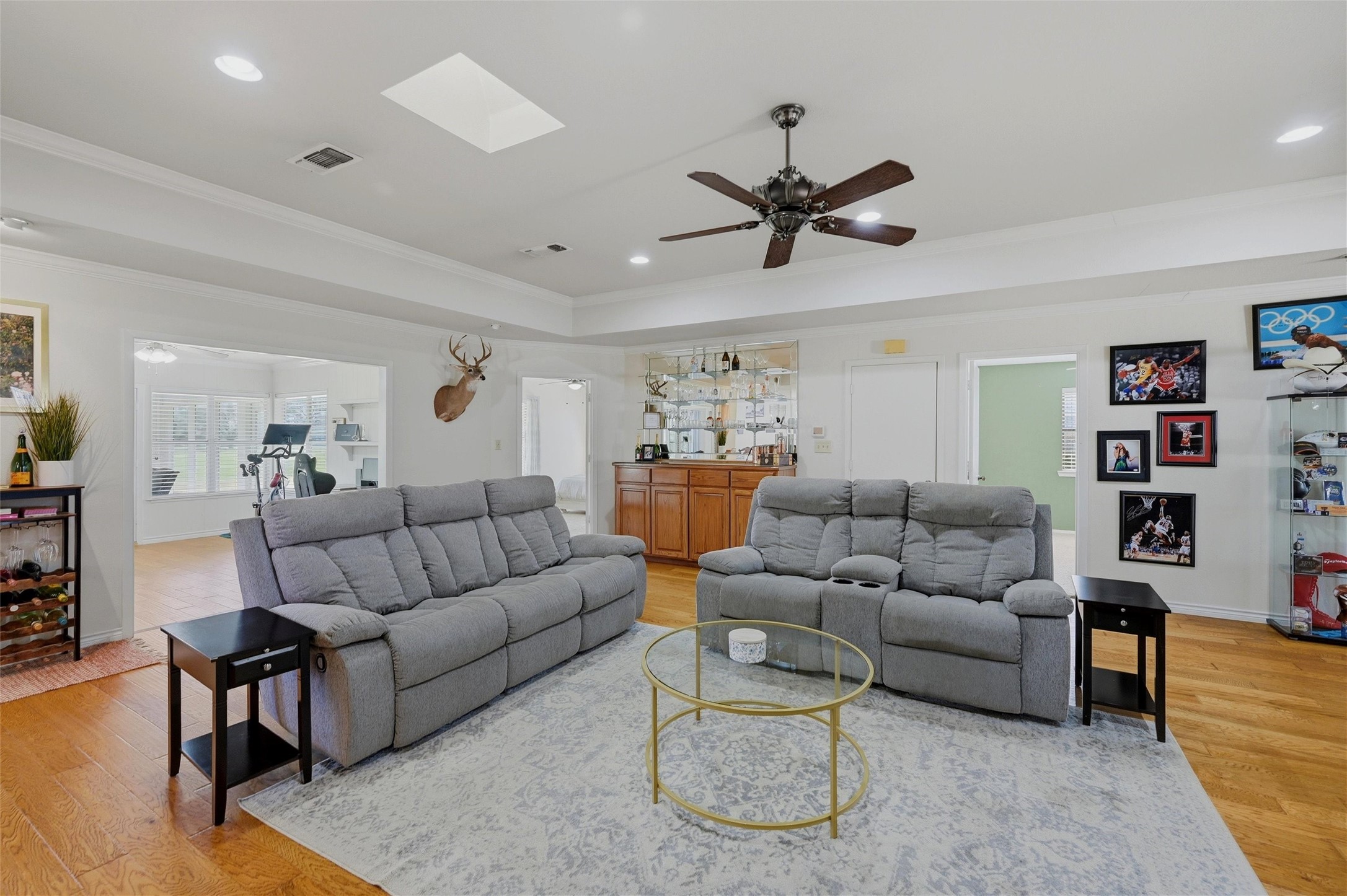 718 Kiowa Drive W Lake Kiowa TX 76240