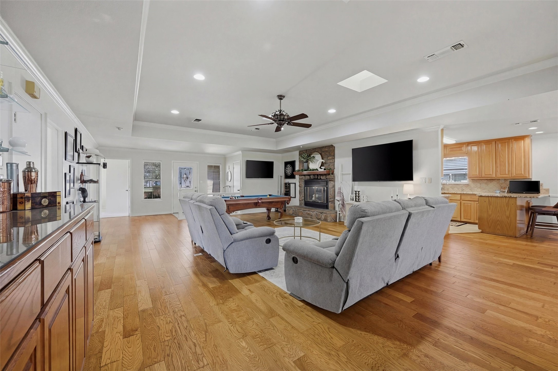 718 Kiowa Drive W Lake Kiowa TX 76240