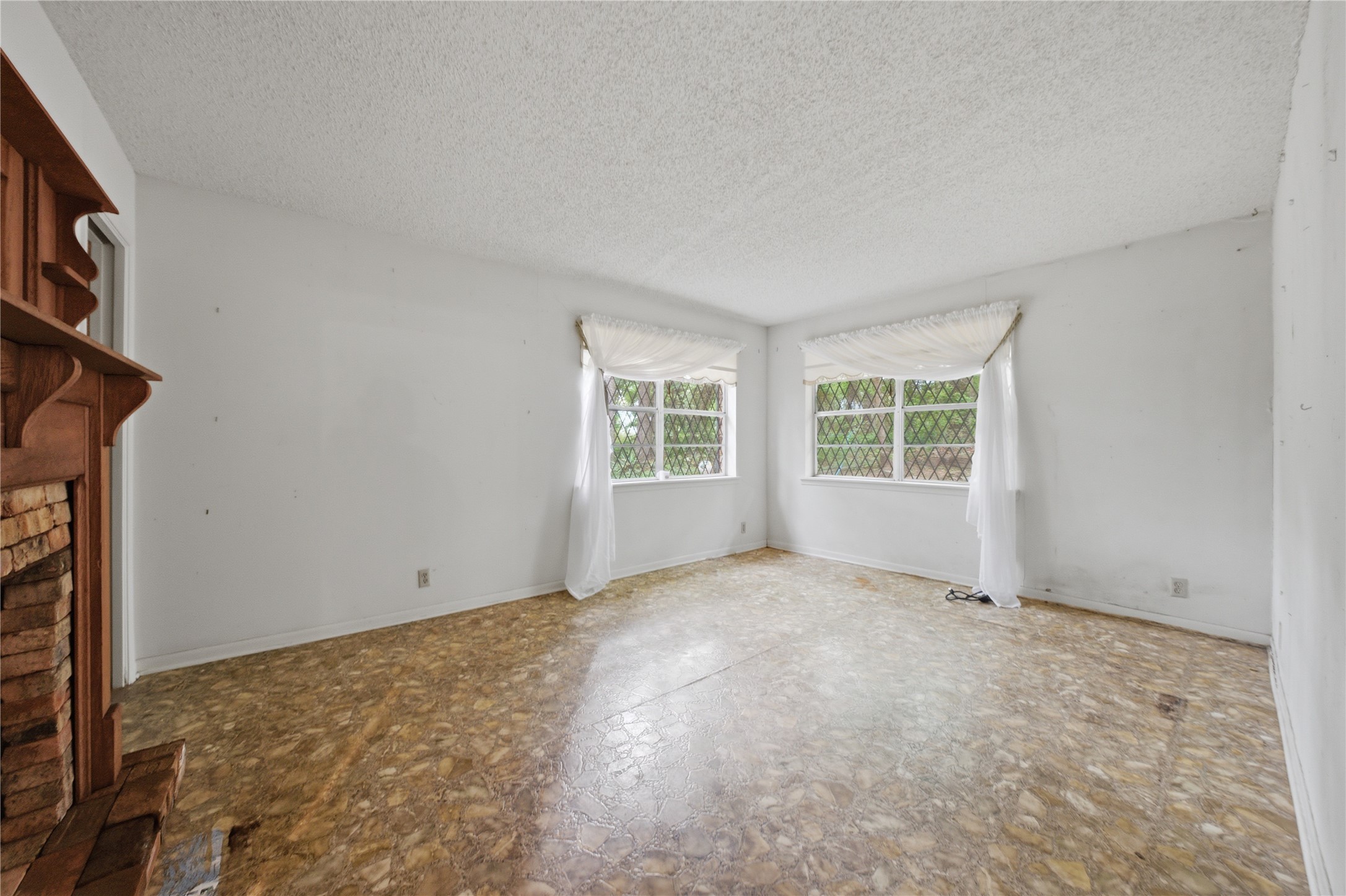 11222 County Road 1201 Malakoff TX 75148