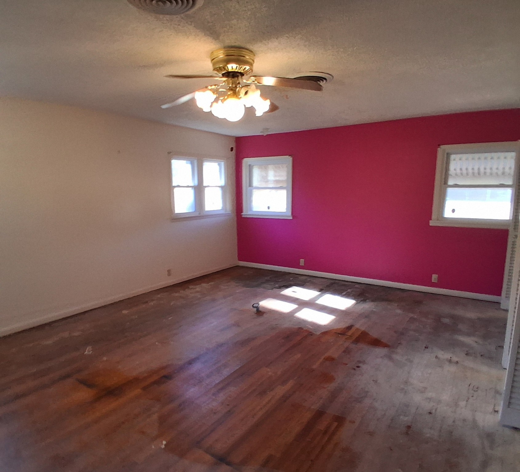106 Candy Drive Pittsburg TX 75686
