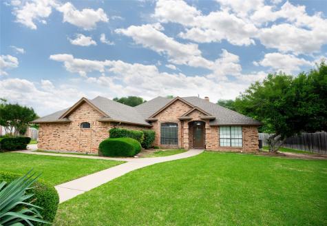 1503 Starlight Court Granbury TX 76048
