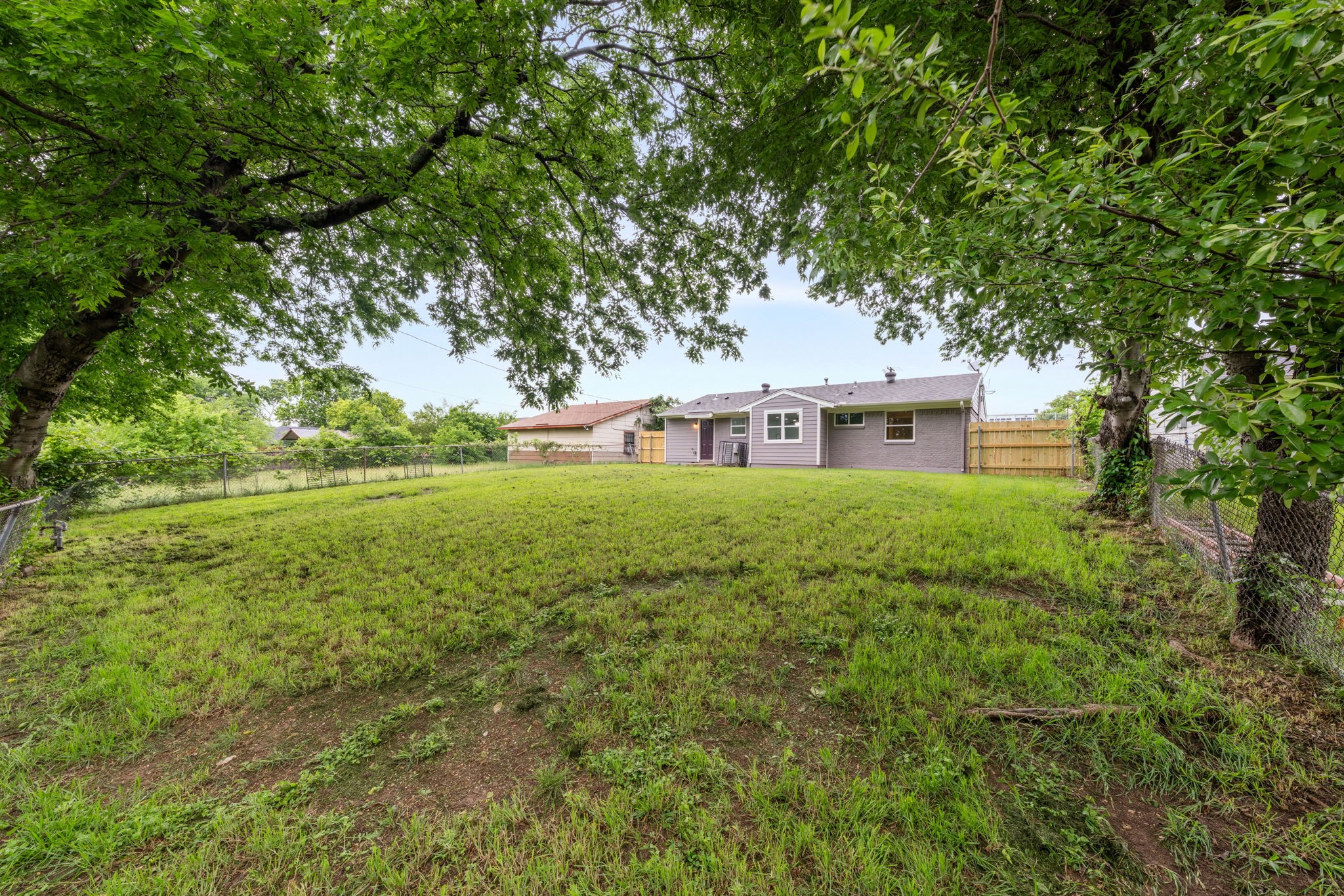 3842 Soft Wind Drive Dallas TX 75241