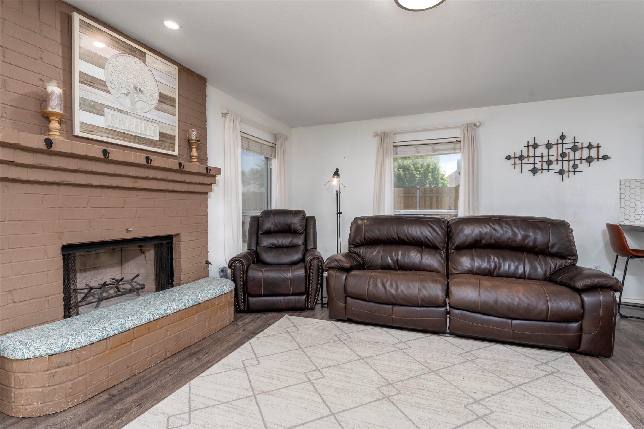 2802 Garden Oaks Place Grand Prairie TX 75052