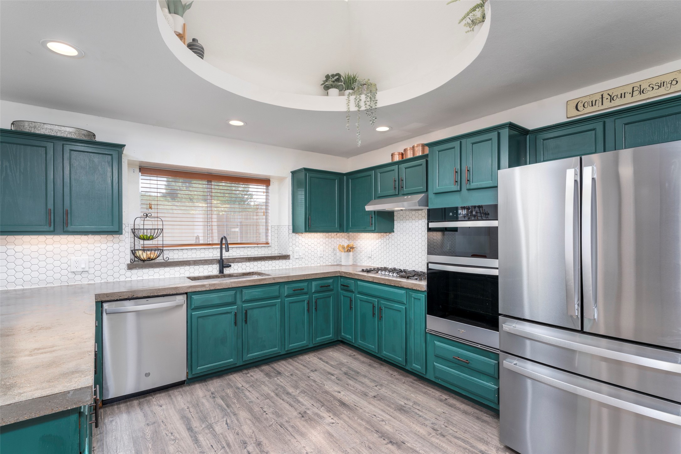 2802 Garden Oaks Place Grand Prairie TX 75052