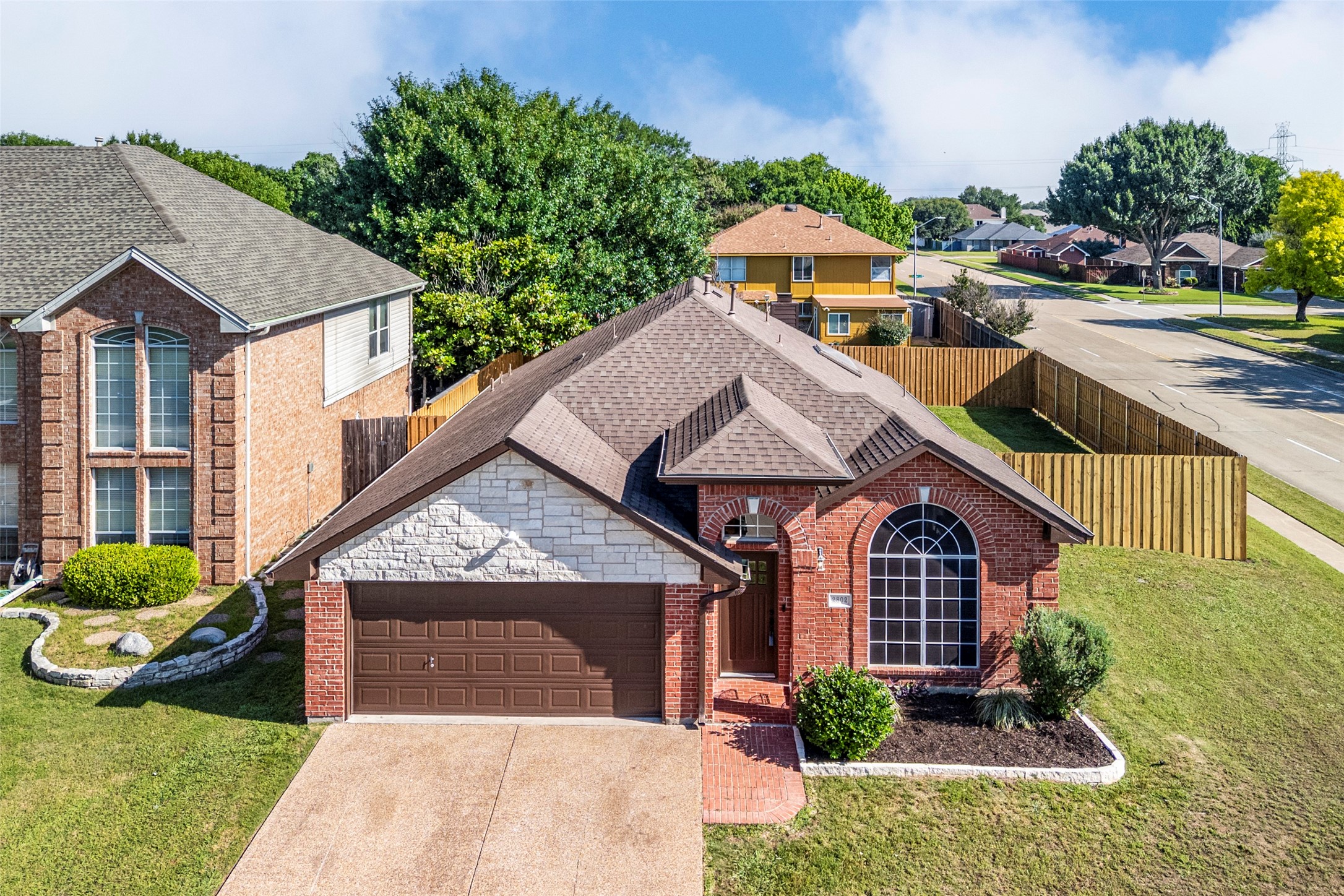 2802 Garden Oaks Place Grand Prairie TX 75052