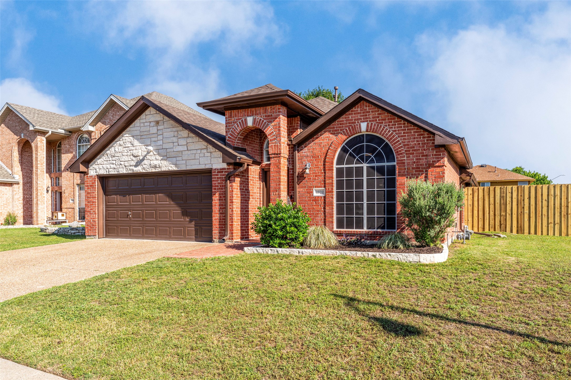 2802 Garden Oaks Place Grand Prairie TX 75052