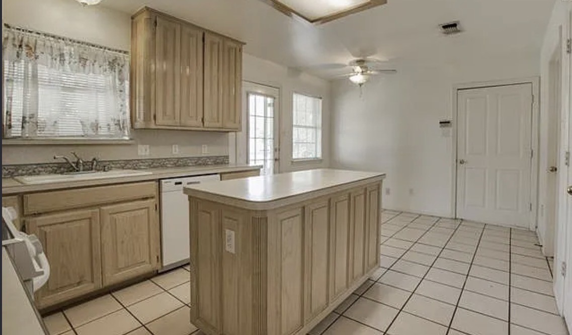 2625 Cheyenne Crowley TX 76036