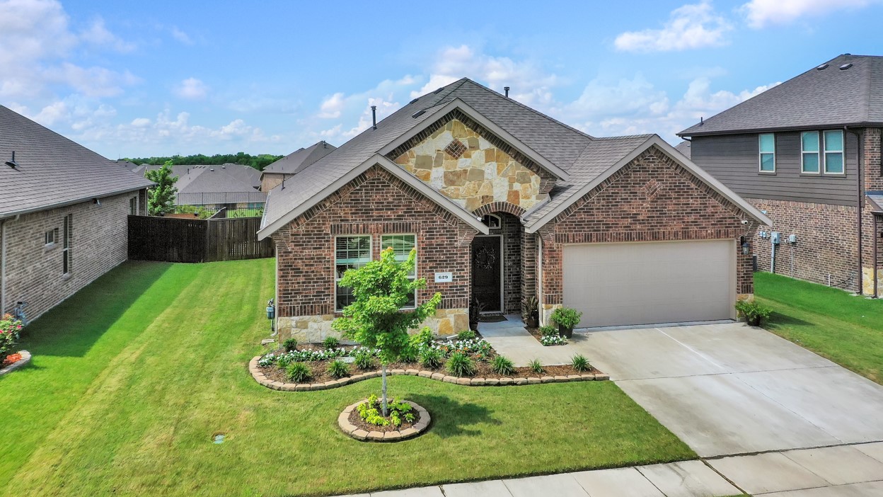 629 England Street Fate TX 75189