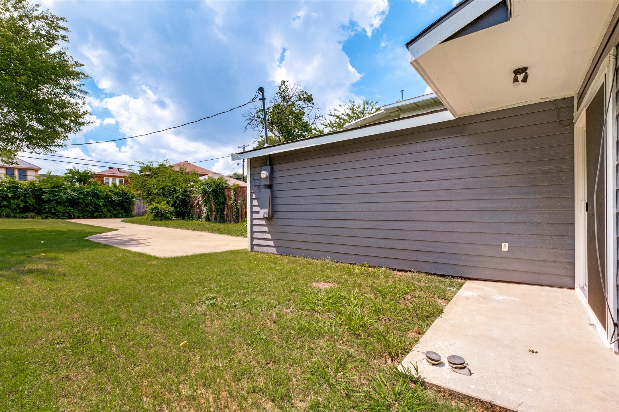 709 N Madison Avenue Dallas TX 75208