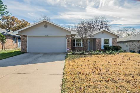 3200 Redwood Street Bedford TX 76021