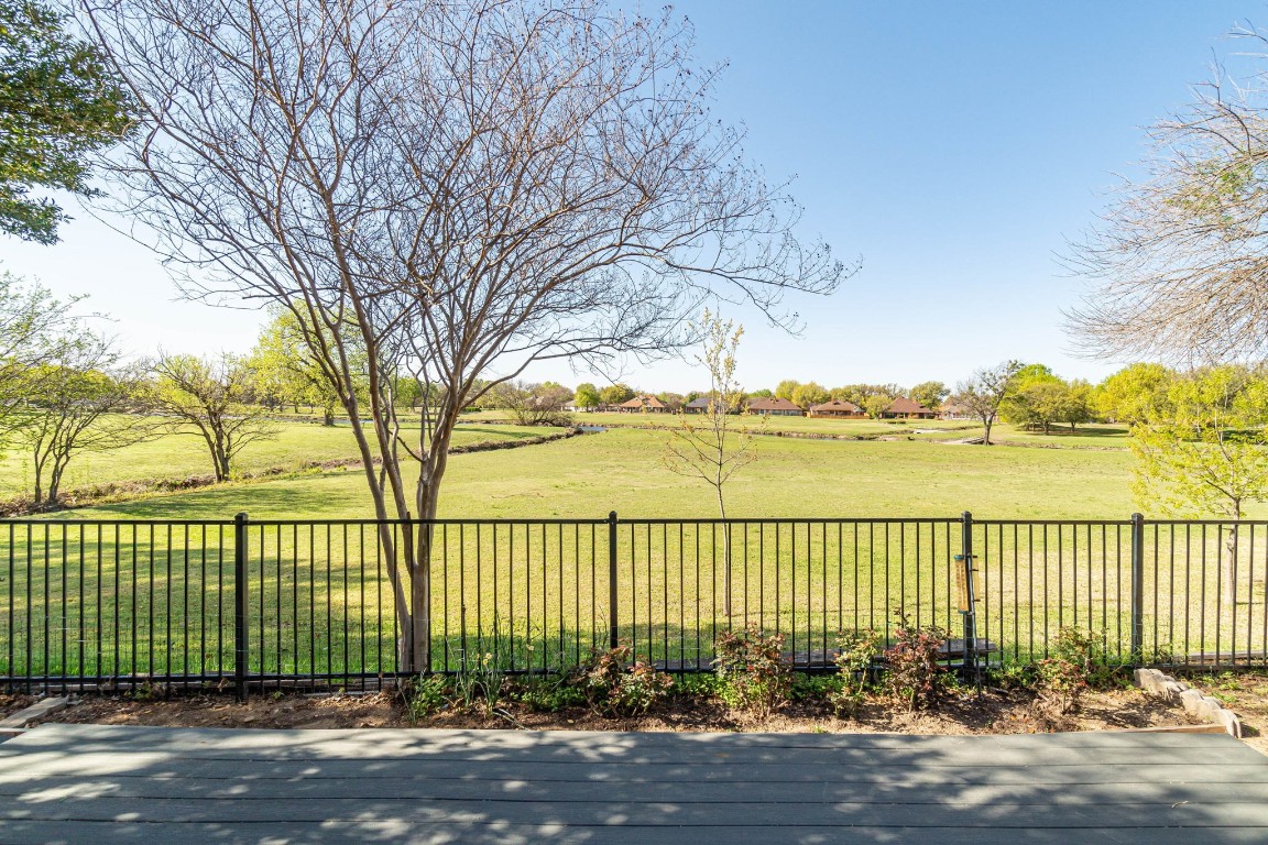 2729 Laurel Oaks Drive Garland TX 75044