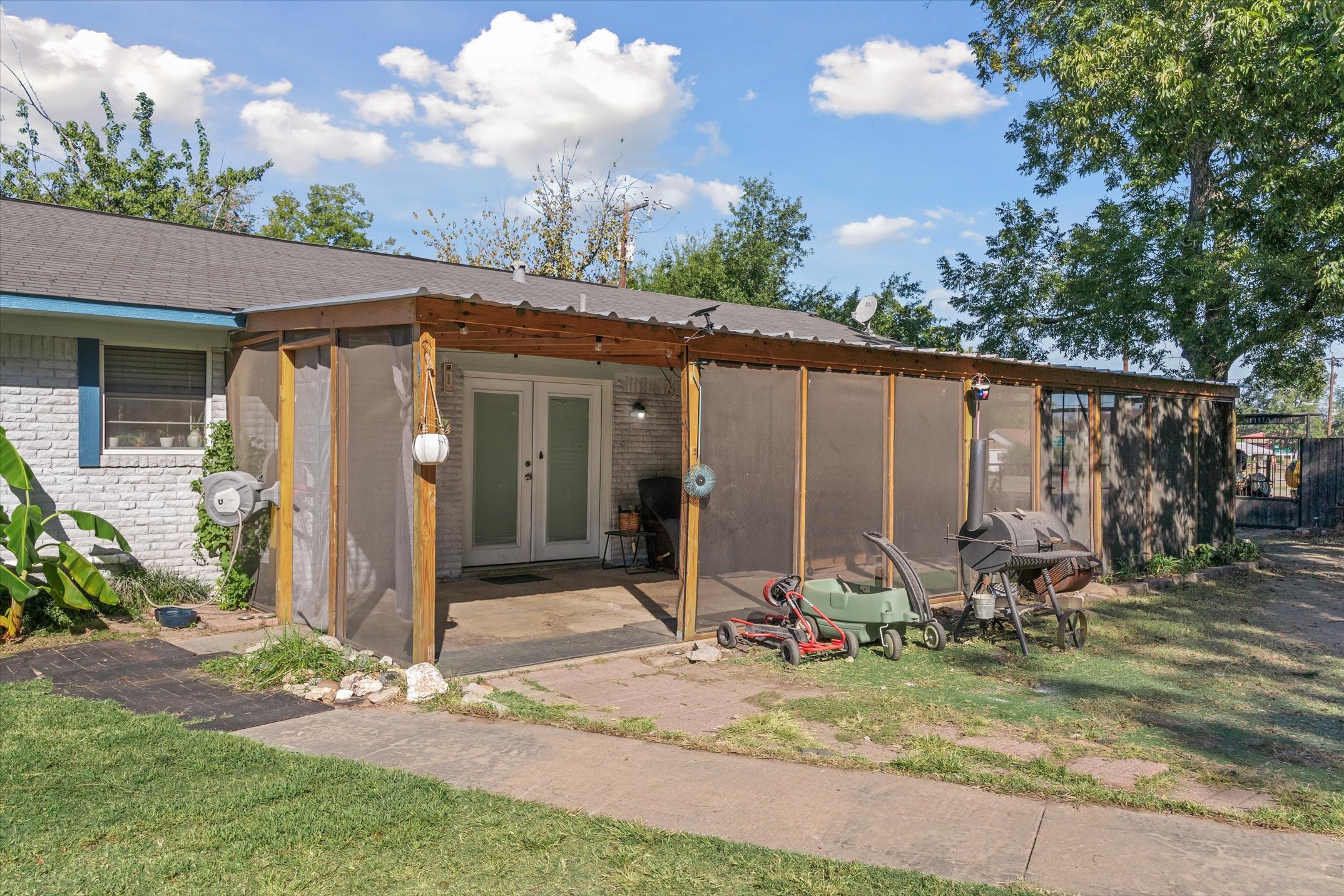503 S Houston Street Edgewood TX 75117