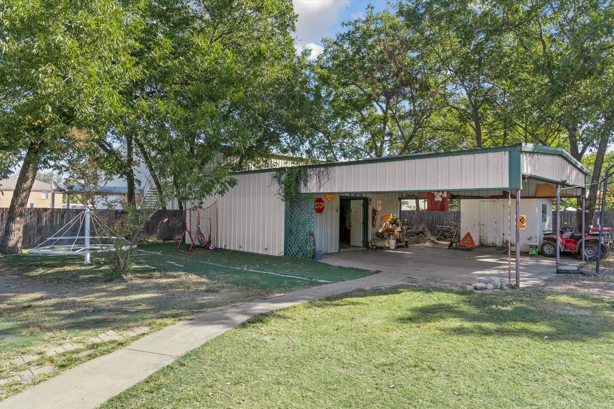 503 S Houston Street Edgewood TX 75117