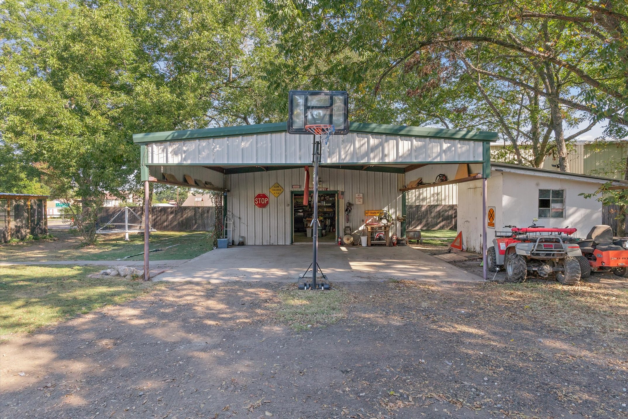 503 S Houston Street Edgewood TX 75117