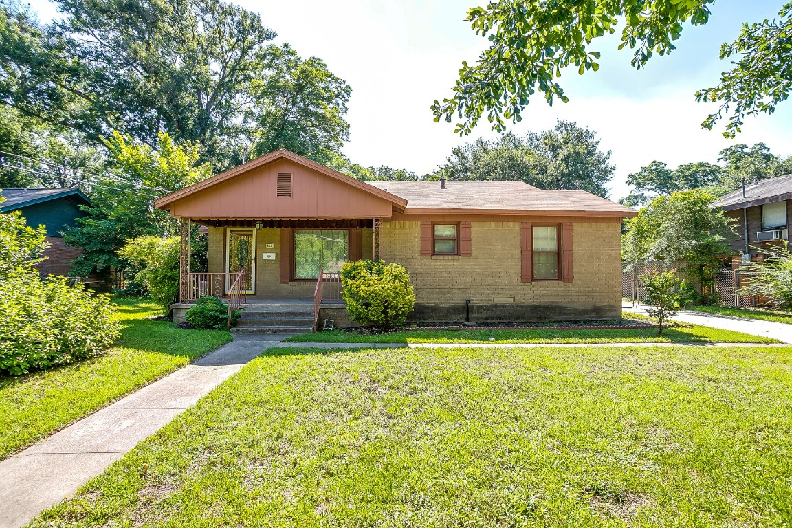 828 S Jefferson Street Irving TX 75060
