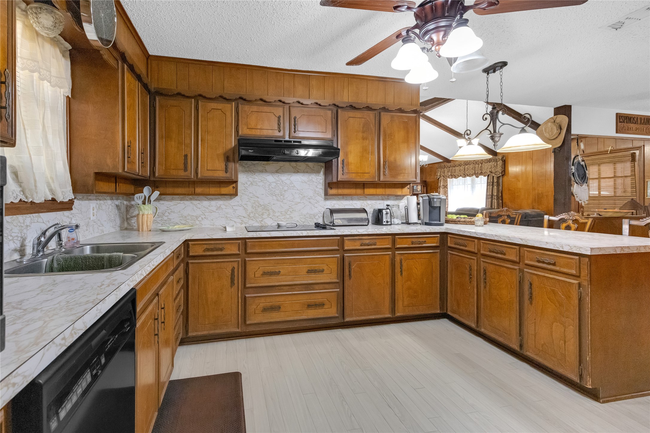 4425 County Road 711 Cleburne TX 76031