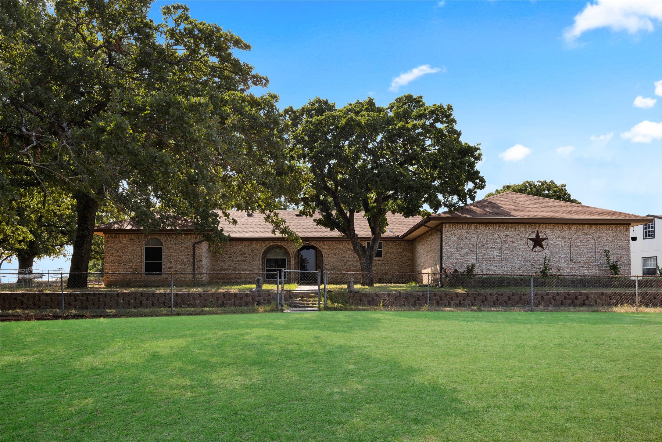 4425 County Road 711 Cleburne TX 76031