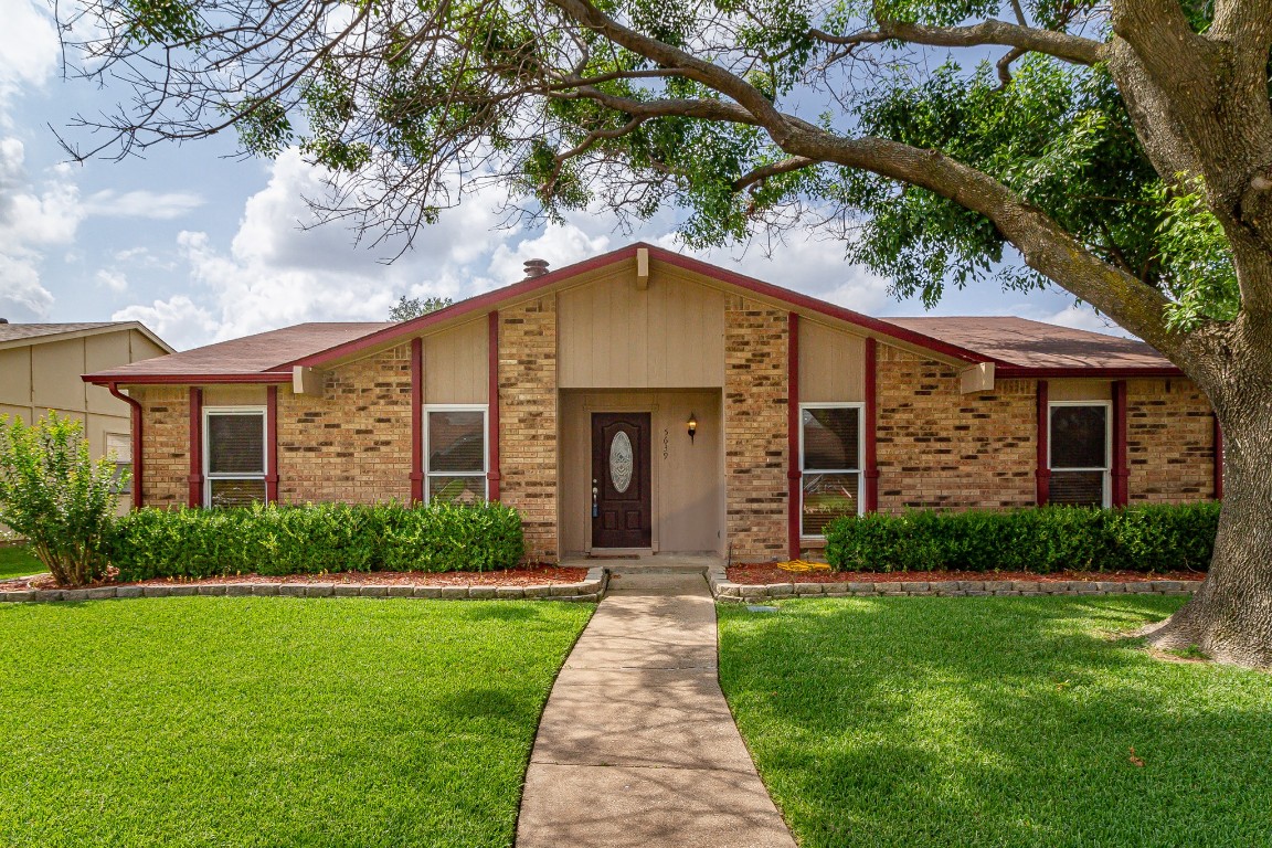 5639 Truitt Street The Colony TX 75056