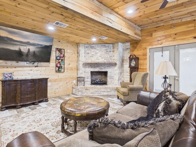 6421 Cr 3715 Athens TX 75752