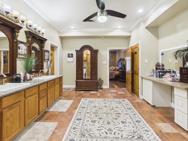6421 Cr 3715 Athens TX 75752