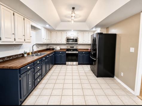 2202 Carriage Estates Road Sherman TX 75092