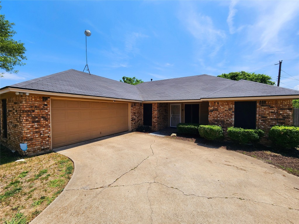 1305 Mockingbird Lane Desoto TX 75115