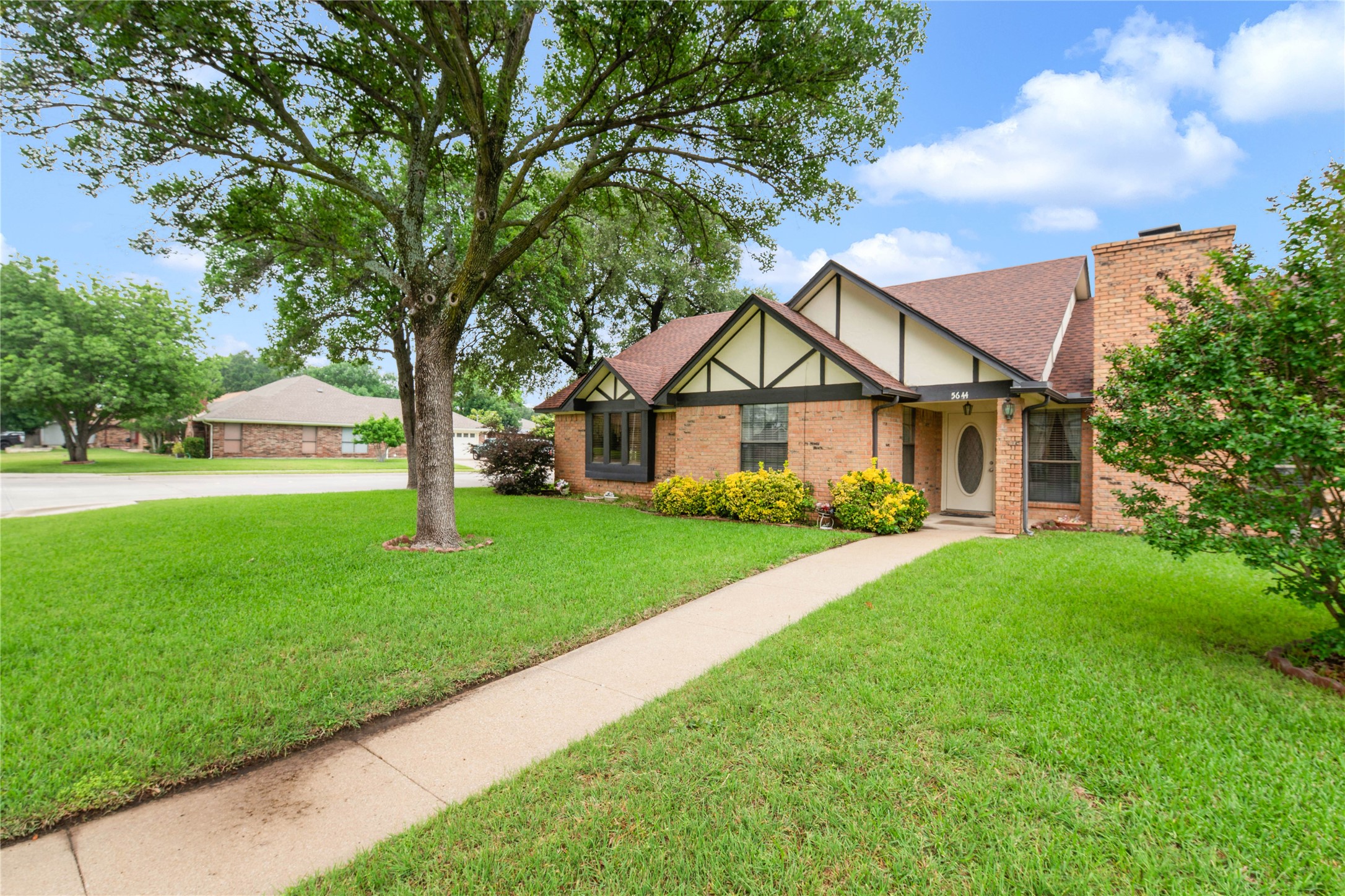 5644 Guadalajara Drive North Richland Hills TX 76180