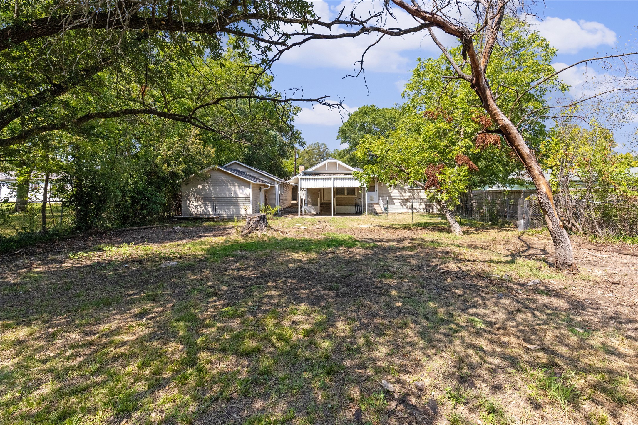 1005 Jernigan Street Commerce TX 75428
