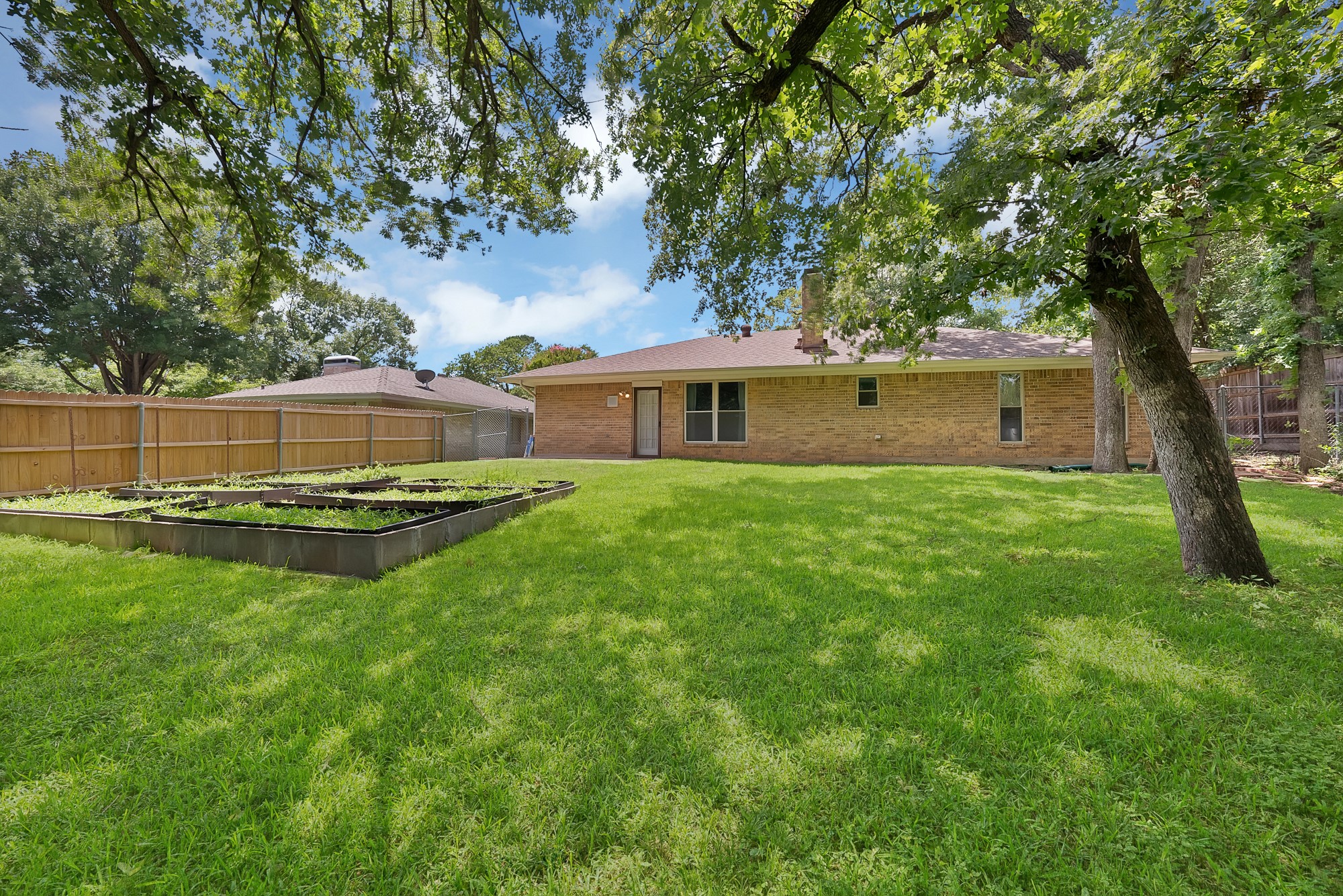 2505 Ironwood Court Arlington TX 76016