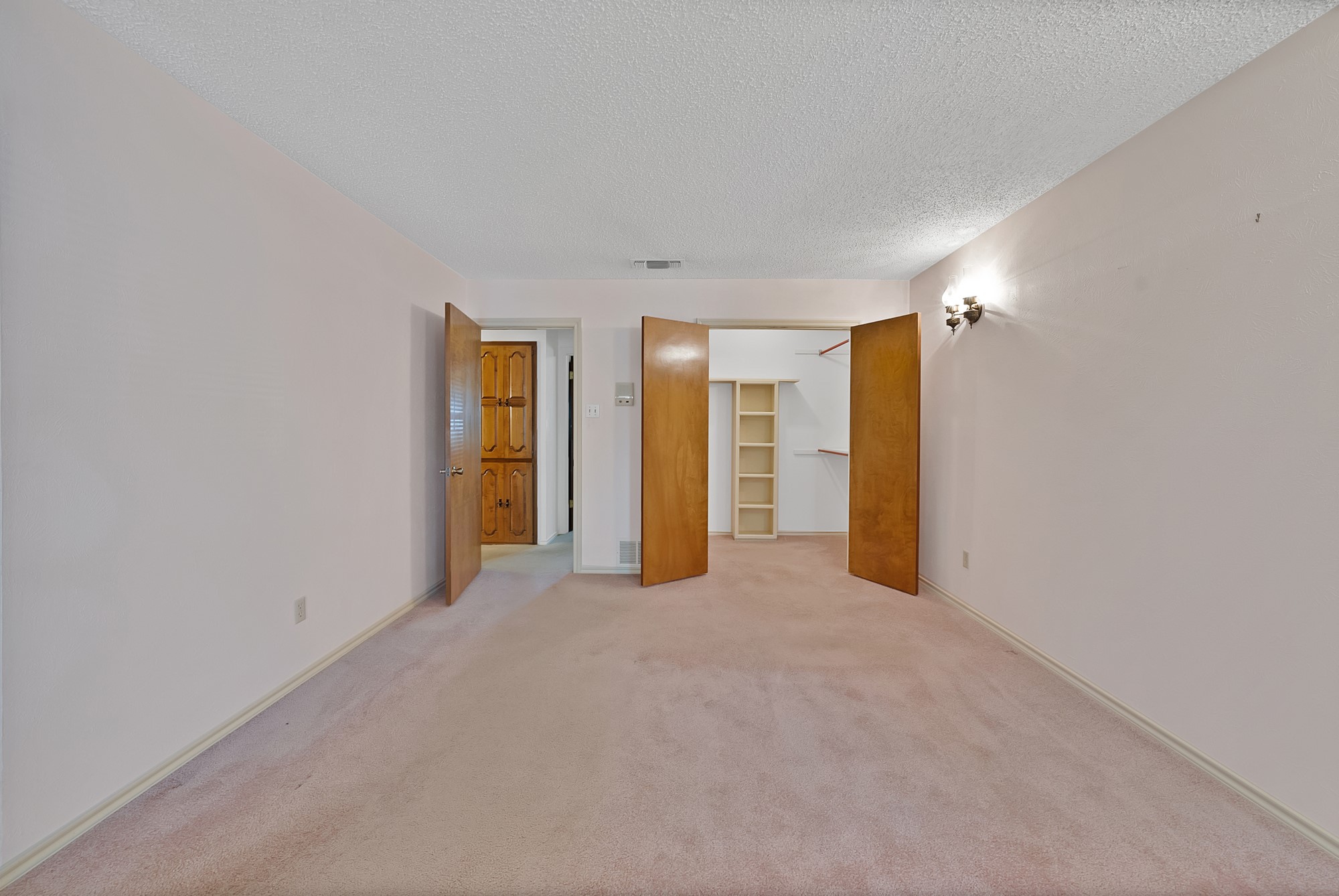 2505 Ironwood Court Arlington TX 76016