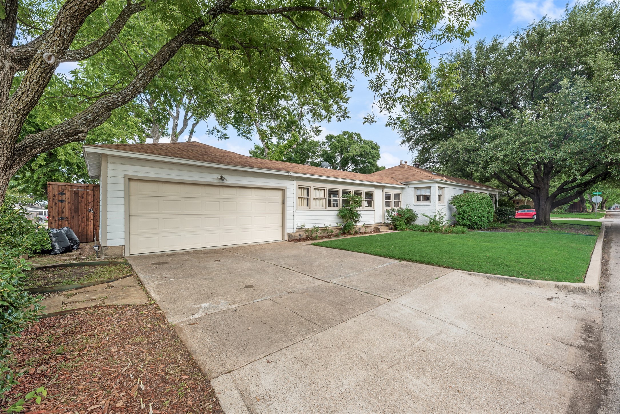 6303 Anita Street Dallas TX 75214