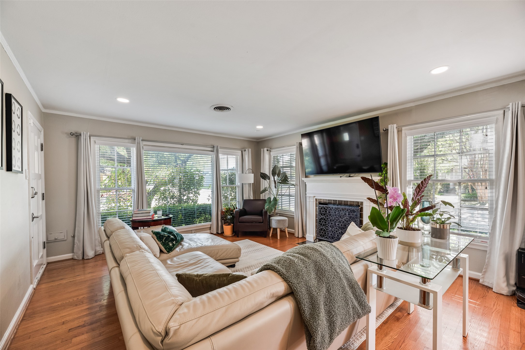 6303 Anita Street Dallas TX 75214