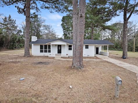 303 Campbell Street Daingerfield TX 75638