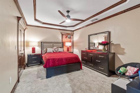 1006 Manning Street Grand Prairie TX 75051