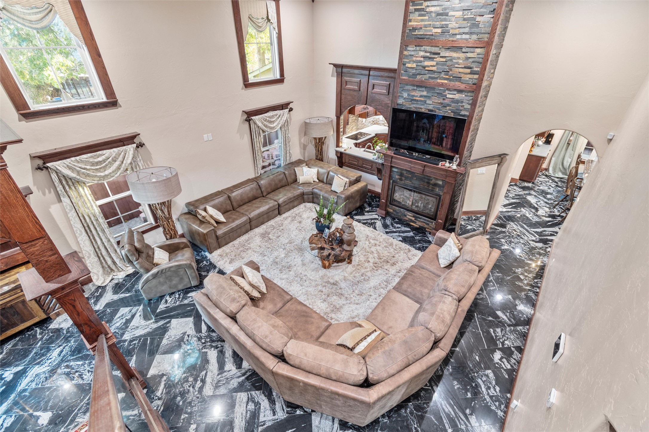 1006 Manning Street Grand Prairie TX 75051