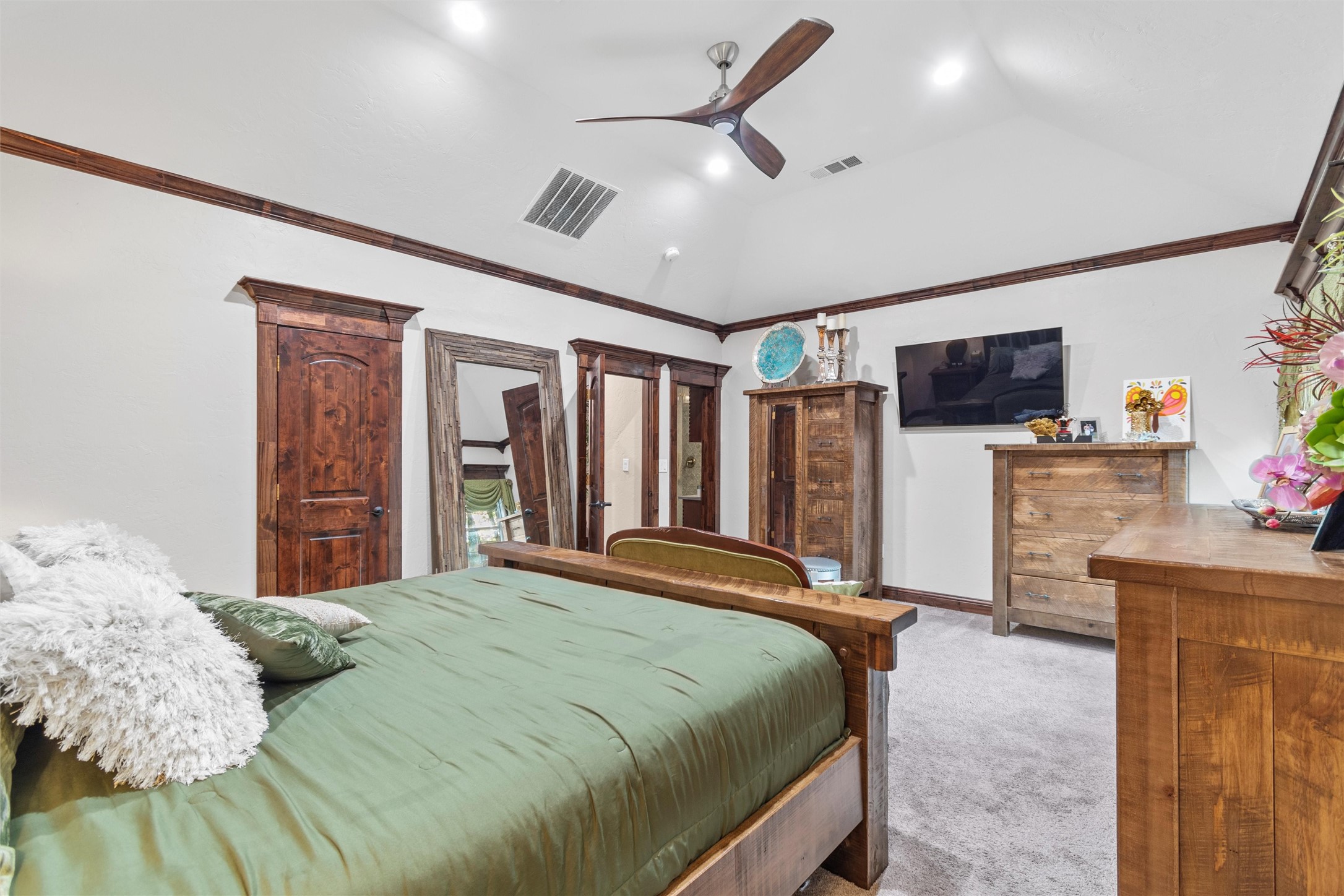 1006 Manning Street Grand Prairie TX 75051