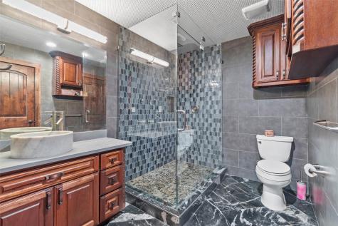 1006 Manning Street Grand Prairie TX 75051