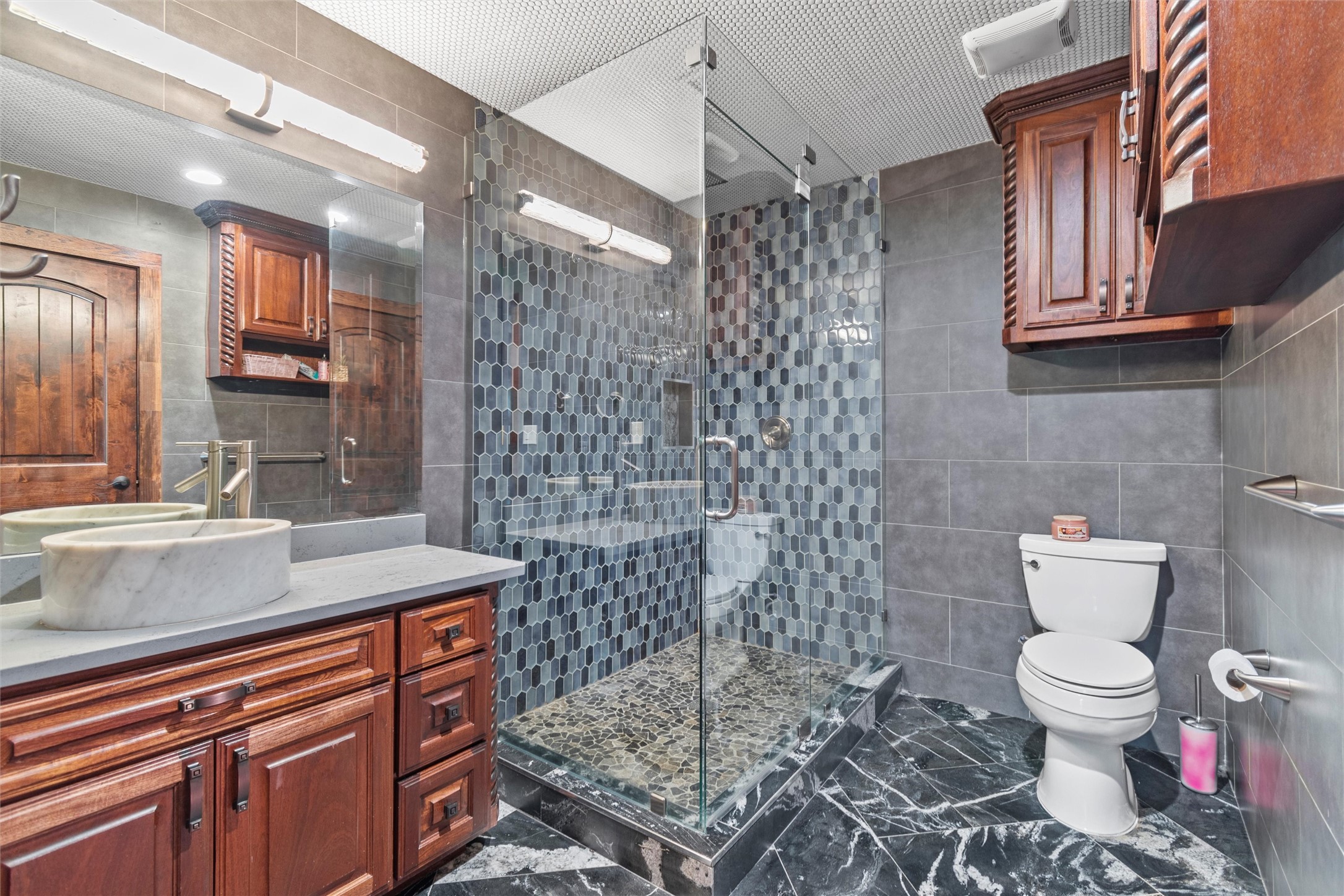 1006 Manning Street Grand Prairie TX 75051