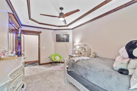 1006 Manning Street Grand Prairie TX 75051