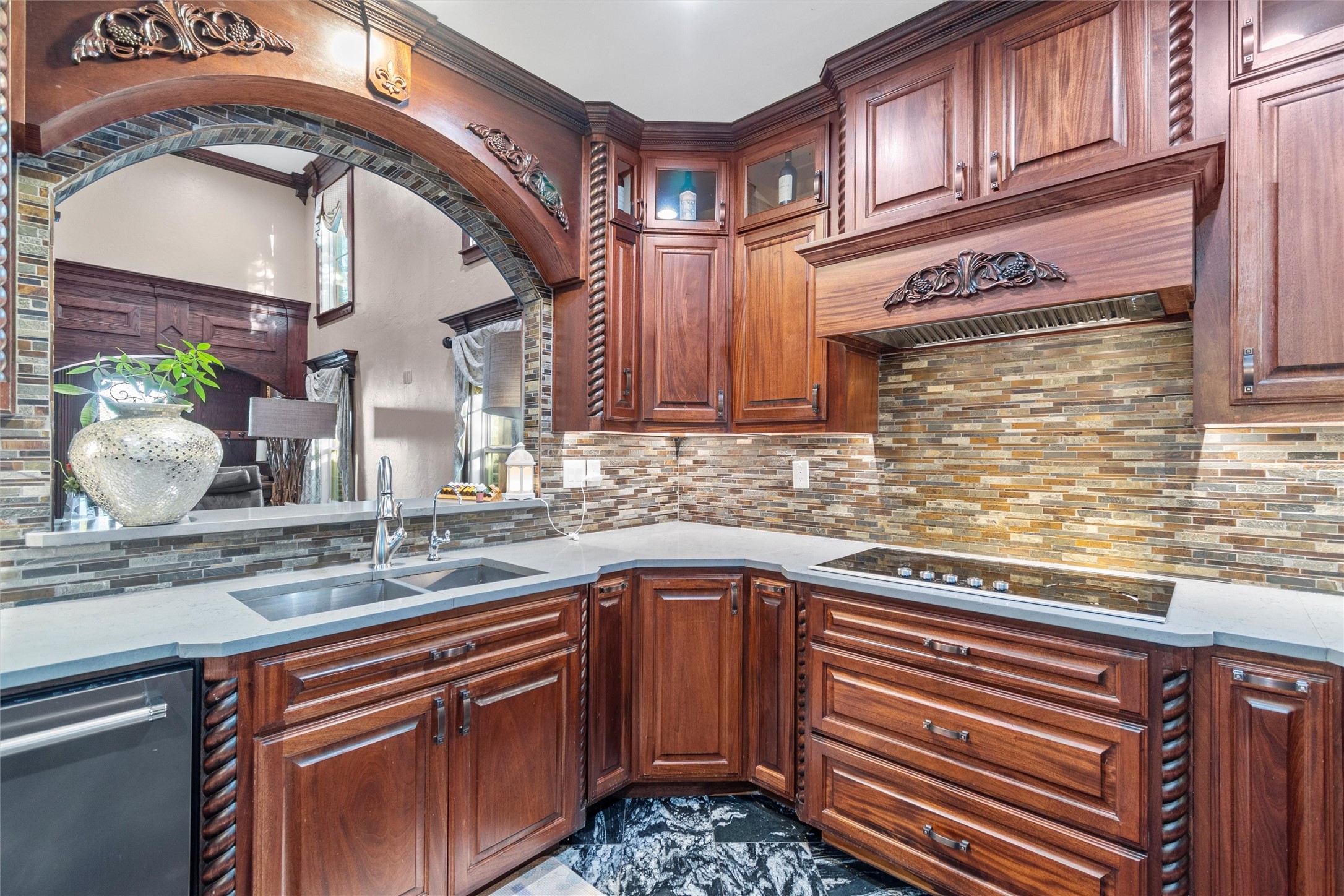 1006 Manning Street Grand Prairie TX 75051