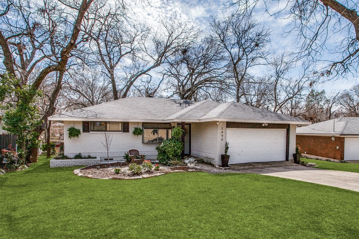 2490 El Cerrito Drive Dallas TX 75228
